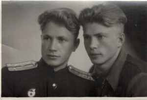 Александр и Виктор Мяукины братья